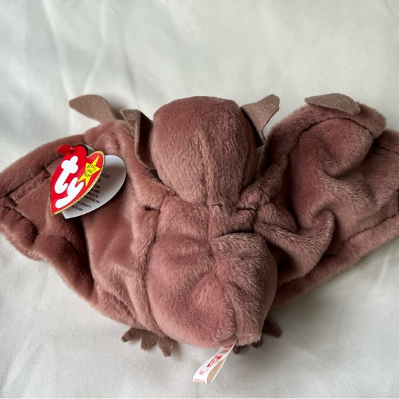 Ty Beanie Baby "BATTY" the Bat. 1996 RARE MINT ORIGINAL Retired With PVC Pellets - Picture 9 of 9